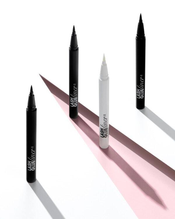 51Z7HNrv4PL._SL1500_.jpg KISS Lash GLUEliner, 2-in-1 Felt-Tip Eyelash Adhesive and Eyeliner, Matte Finish, Foolproof Application, Easy Touch-Up, 0.03 Fl Oz.- Black, Packaging May Vary