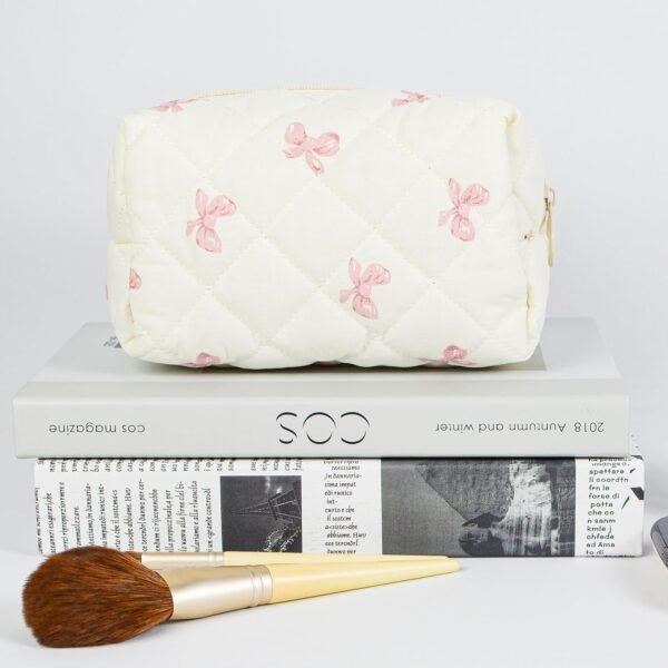 81nuQp-yGL._AC_SL1500_.jpg Quilted Makeup Pouch,Cotton Puffy Makeup Bag, Coquette Cosmetic Bag for Women and Girls, Aesthetic Organizer Bag, Cute Flower Travel Toiletry Bag