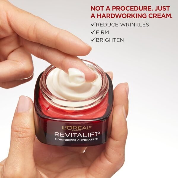81-Gov77NpL._SL1500_.jpg L'Oreal Paris Revitalift Triple Power Anti-Aging Face Moisturizer, Pro Retinol, Hyaluronic Acid & Vitamin C to Reduce Wrinkles, Firm & Brighten Skin, 1.7 Oz