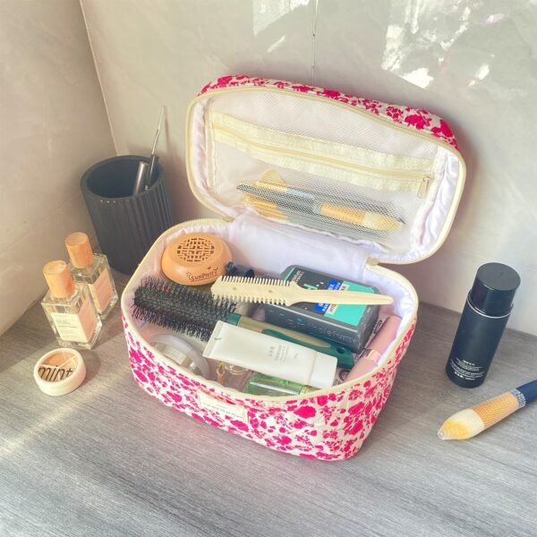 812IiTNeOgL._AC_SL1500_.jpg Rose Red Large Quilted Floral Makeup Bag Cute Soft Coquette Aesthetic Cosmetic Bag Cotton Travel Toiletry Bag for Women