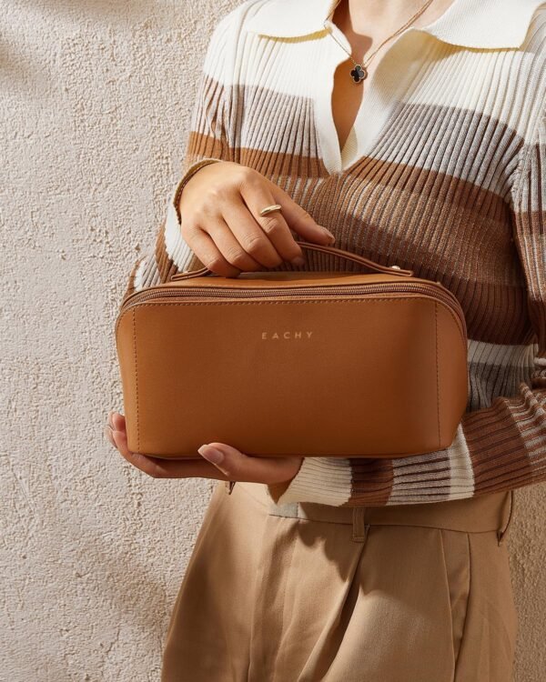 EACHY Travel Makeup Bag,Large Capacity Cosmetic Bags for Women,Waterproof Portable Pouch Open Flat Toiletry Bag Make up Organizer with Divider and Handle