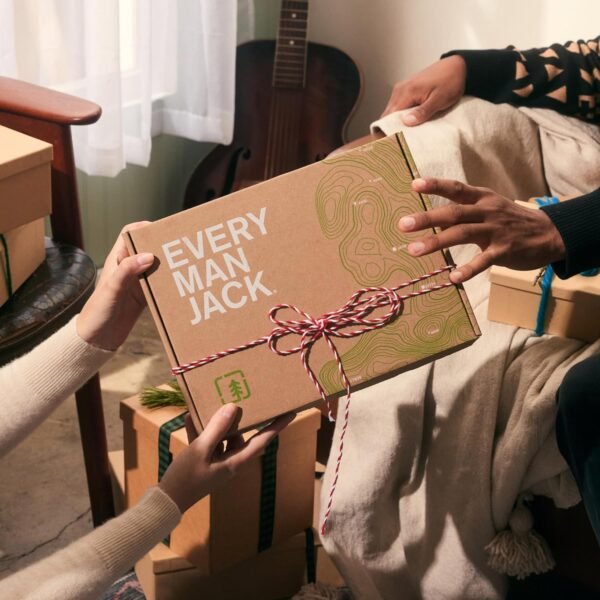 Every Man Jack Men’s Amber + Sandalwood Bath and Body Gift Set - Clean Ingredients & Sandalwood, Amber, and Vetiver scent - Round Out His Routine with Body Wash, 2-in-1 Shampoo, Deodorant & Face Wash