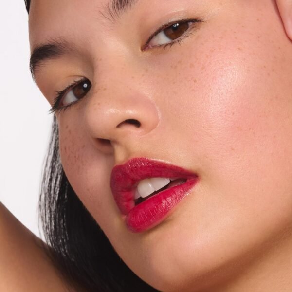 81XAXIlaGL._SL1500_.jpg Clarins NEW Water Lip Stain | Long Lasting, Transfer-Proof, Lightweight and Kiss Proof | Buildable Matte Finish | Contains Hyaluronic Acid | 0.2 Fluid Ounces