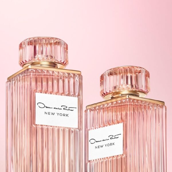 81xYd7NUjSL._SL1500_.jpg Oscar de la Renta New York Eau de Parfum