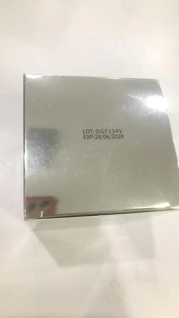 51XW2pf-HML._SL1500_.jpg Triple Vitamin C Dark Spots Correction Capsules Serum For Face,Camellia VE Anti-Aging Essence For Women Camellia Niacinamide serum For Women To Tighten Sagging Skin And Reduce Fine Lines