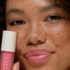 61R-DzAwsL._SL1500_.jpg Summer Fridays Dream Lip Oil - Tinted Lip Oil with Moisturizing Sheer Coverage, High-Shine and Deep Hydration - Non-Sticky Formula for Long-Lasting Softness - Pink Cloud (0.15 Oz)
