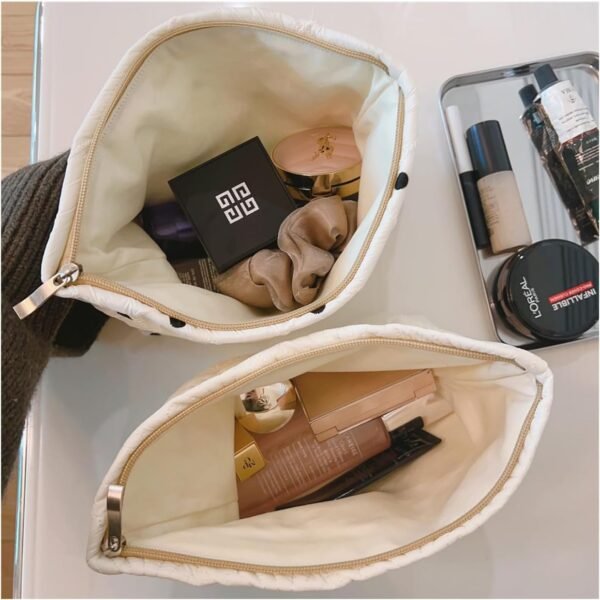 uekeboag White Quilted Cotton Makeup Pouch,Coquette Quilted Toiletry Bag for Women and Girls, Floral Coquette Organizer Bag, Aesthetic Travel Cosmetic Bags(03White Shells)