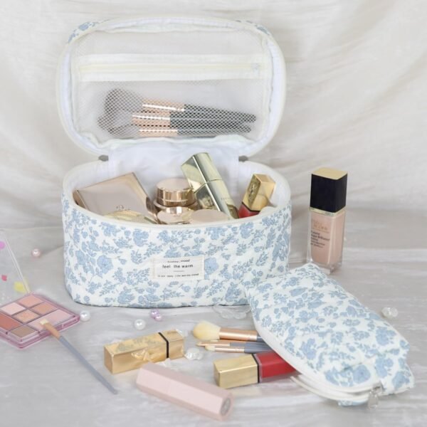 71DCo8FZi4L._AC_SL1500_.jpg Floral Makeup Bag, Quilted Makeup Bag Set, Cotton Cosmetic Bag, Flower Travel Toiletry Bag, Coquette Aesthetic Floral Toiletry Organizer Bag