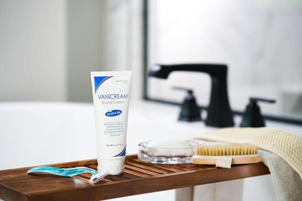 71GcVPEYXML._SL1500_.jpg Vanicream Shave Cream | Fragrance, and Gluten Free | For Sensitive Skin | 6 Ounce