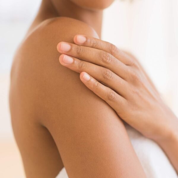 Olay Body Wash for Women, Moisture Ribbons Plus, Deep Conditioning & Moisturizing Formula, Long Lasting Smooth Soft Skin, For All Skin Types, Shea Butter & Blue Lotus Scent, 18 fl oz (Pack of 4)