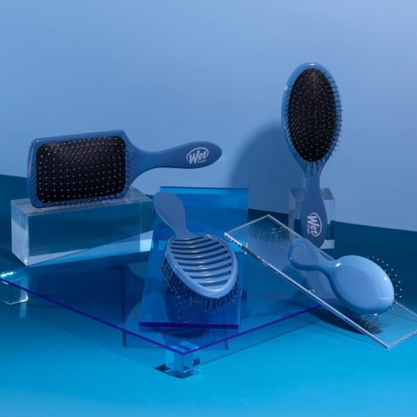 71LdS2qp7uL._SL1500_.jpg Wet Brush Paddle Detangler Hair Brush, Elemental Blue, Ultra-Soft IntelliFlex Bristles with AquaVent Design, Great For Treatment & Mask Application, Women, Men, Wet, Dry and Damaged Hair