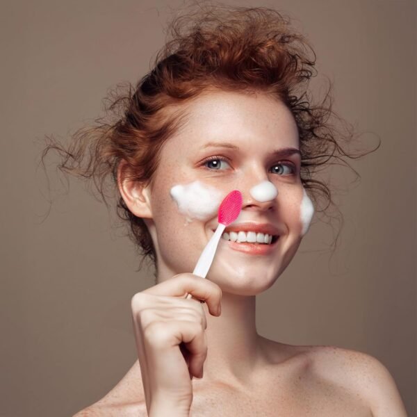 100 Pack Lip Scrub Brushes, Double Sided Silicone Exfoliating Lip Brush, Soft Lip Facial Cleaning Scrubber Tool for Smoother and Fuller Lip Appearance