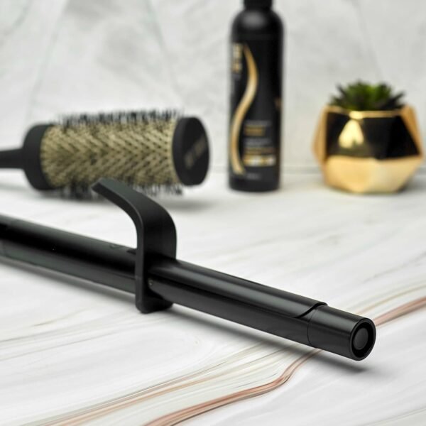 71PuzlpmIzL._AC_SL1500_.jpg HOT TOOLS Pro Artist Black Gold 1 Inch Curling Iron - Stylist Preferred Curling Wand, Creates Defined Waves and Long-Lasting Results for Smooth & Shiny Styles