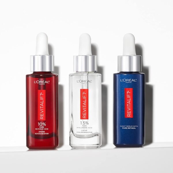 L'Oreal Paris Revitalift 0.3% Pure Retinol Night Serum, Reduce Deep Wrinkles, Fragrance Free 1 oz + Moisturizer Sample