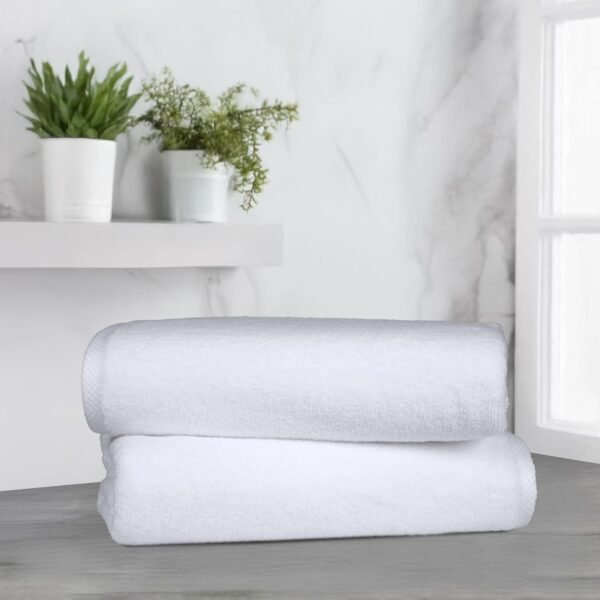 Amazon Basics 2 Piece Quick-Dry Oversize Bath Towel, 100% Cotton, White, 54" x 30"