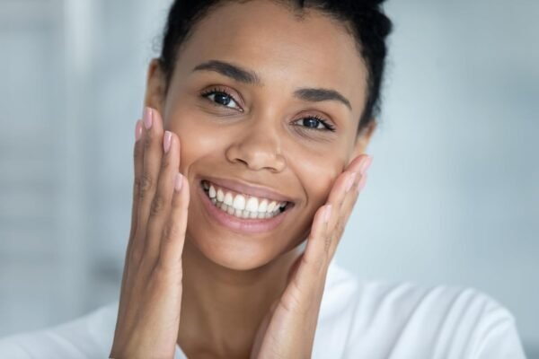 71jcQQJsveL._SL1500_.jpg Holy Hyaluronic Face and Neck Serum