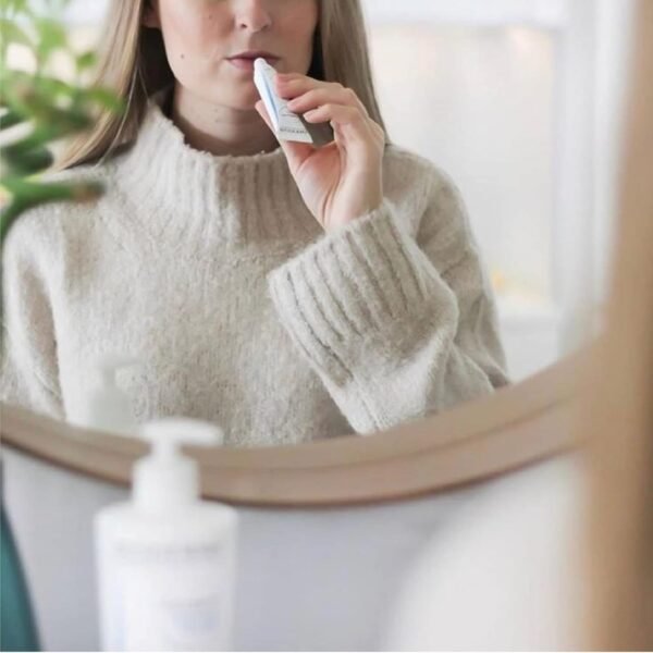 71oZ79mKo7S._SL1500_.jpg Bioderma Atoderm Lip Balm, Moisturizing and Nourishing Balm for Dry Lips