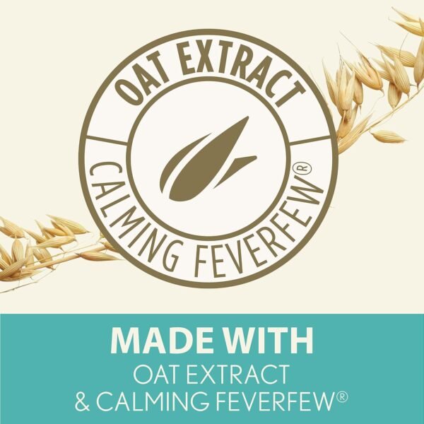 Aveeno Calm + Restore Unscented Makeup Remover Face Wipes, Fragrance Free Facial Cleansing Towelettes with Oat Extract & Calming Feverfew Leave Skin Feeling Soothed, Alcohol Free, 25 ct