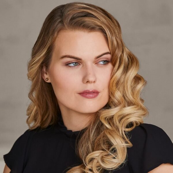 81A3noLKH1L._AC_SL1500_.jpg HOT TOOLS Pro Artist Black Gold 1 Inch Curling Iron - Stylist Preferred Curling Wand, Creates Defined Waves and Long-Lasting Results for Smooth & Shiny Styles