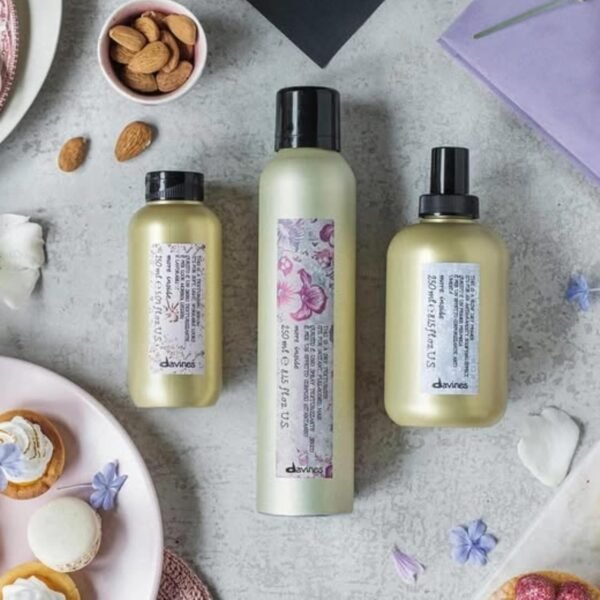 Davines This is a Texturizing Serum, Workable Formula For Creating Body And Structure, Shaping Blow Dry Styling, Paraben-Free, 5.07 Fl. Oz.