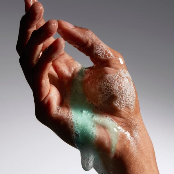 philosophy scent-sational hydrating bath & shower gels - efficiently cleanses, soothes & comforts dry skin - vegan & cruelty free formula