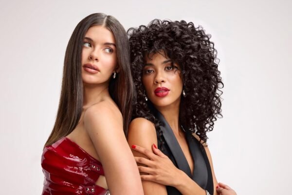 IGK Good Behavior Anti-Frizz Smoothing Serum – Boosts Shine, Seals Out Humidity, UV & Heat Protection, For Dry Frizz-Prone Hair, 1.3 oz