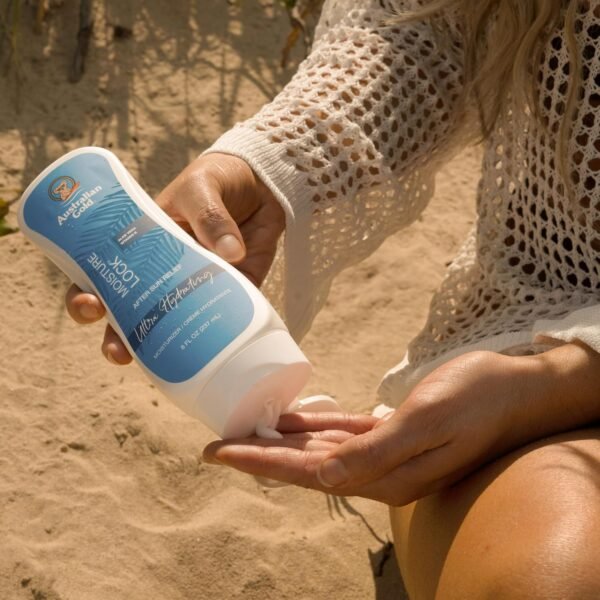 81Zd90Bux0L._SL1500_.jpg Australian Gold Moisture Lock Tan Extender Moisturizing Lotion, 8 Ounce | Nourish Skin and Lock in Color | Enriched with Aloe & Vitamin E