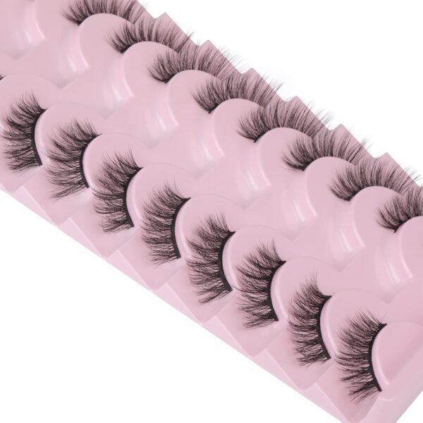 81eQRlqLg3L._SL1500_.jpg FANXITON Half Lashes Natural Look Wispy 10 Pairs Cat Eye Lashes 3D False Eyelashes Full Soft 15 MM Short Faux Mink Lashes Sets Pack