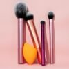 Real Techniques 5 Piece Everyday Essentials Makeup Brush Set, Includes 4 Brushes & Makeup Sponge, For Foundation, Blush, Bronzer, Contour, Eyeshadow, & Powder, Travel Gift Set, Cruelty-Free & Vegan