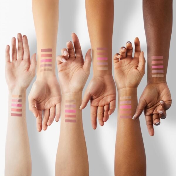 Revlon Super Lustrous The Gloss, 5 Piece Lipgloss Gift Set, Non-sticky High Shine Color in Cream & Pearl Finishes, Pack of 5, 0.75 Fl Oz