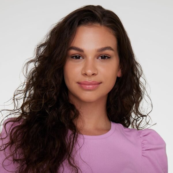 essence | What the Fake! Plumping Lip Filler | Volumizing Lip Gloss Made With Hyaluronic Acid and Vitamin E | Vegan & Cruelty Free, Gluten Free | Free From Fragrance & Parabens (02 | Oh My Nude!)