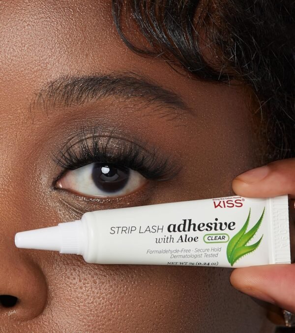 91wRv7UbUgL._SL1500_.jpg Kiss Strip Lash Adhesive With Aloe (Clear)