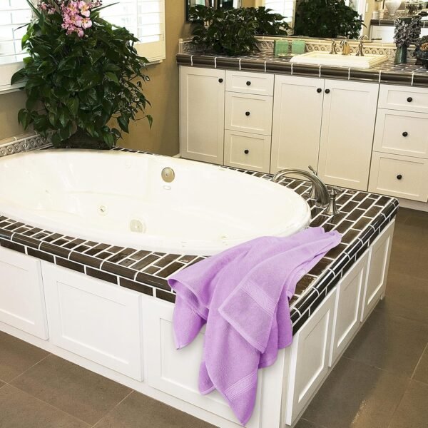 Utopia Towels 4 Pack Premium Bath Towels Set, (27 x 54 Inches) 100% Ring Spun Cotton 600GSM, Lightweight and Highly Absorbent Quick Drying Towels, Perfect for Daily Use (Lavender)